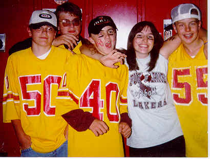 homecoming 2.bmp (384230 bytes)